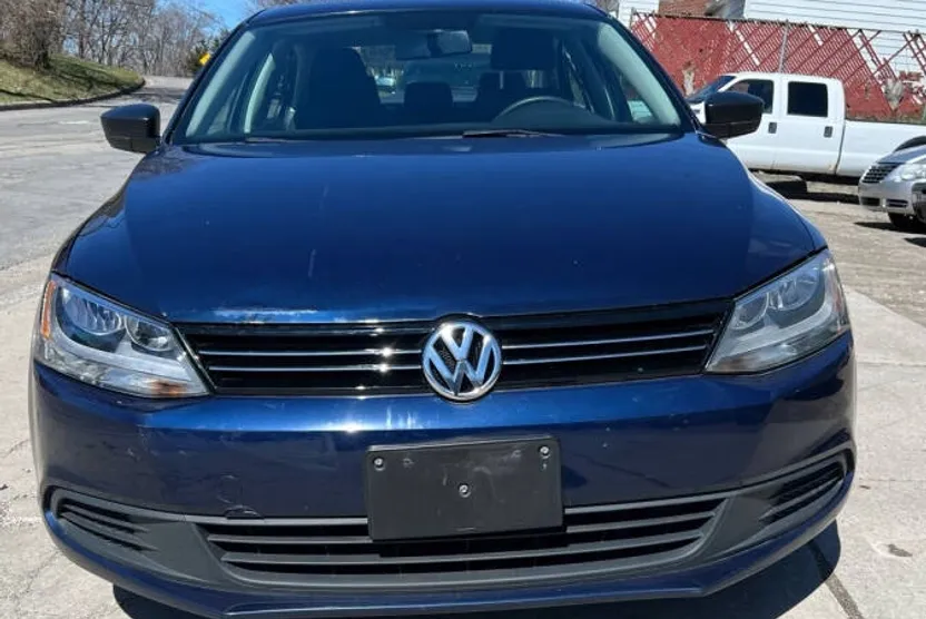 2013 Volkswagen Jetta Trendline photo 1