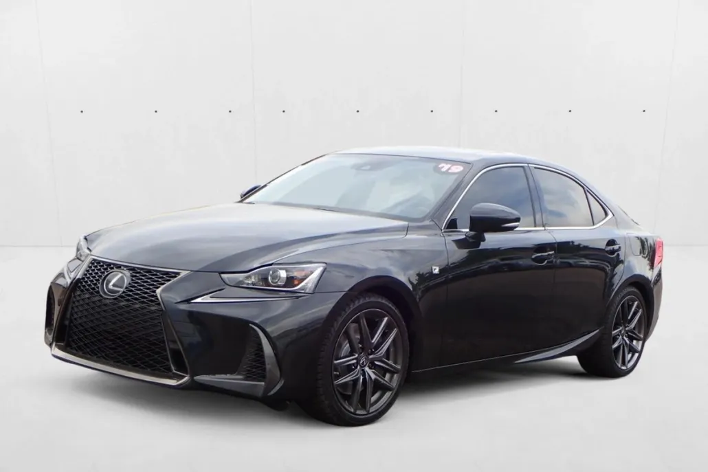 2019 Lexus IS 300 photo 1