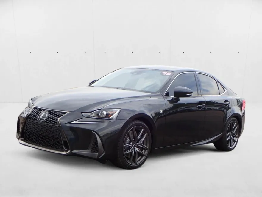 2019 Lexus IS 300 photo 1