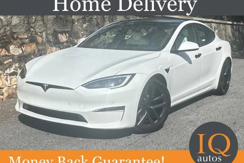 2022 Tesla Model S photo 1
