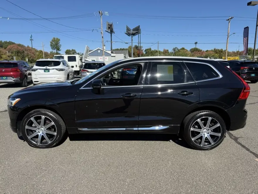 2021 Volvo XC60 T5 Inscription photo 1