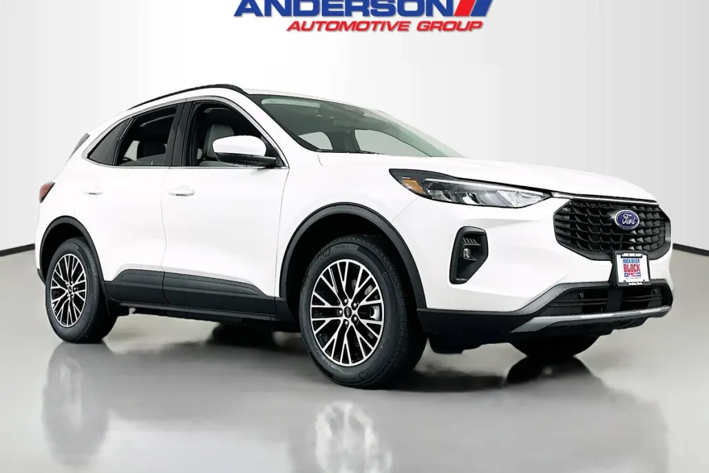 2025 Ford Escape Titanium photo 1