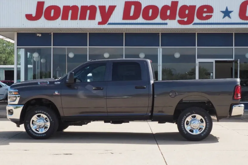 2025 Ram 2500 Tradesman photo 1
