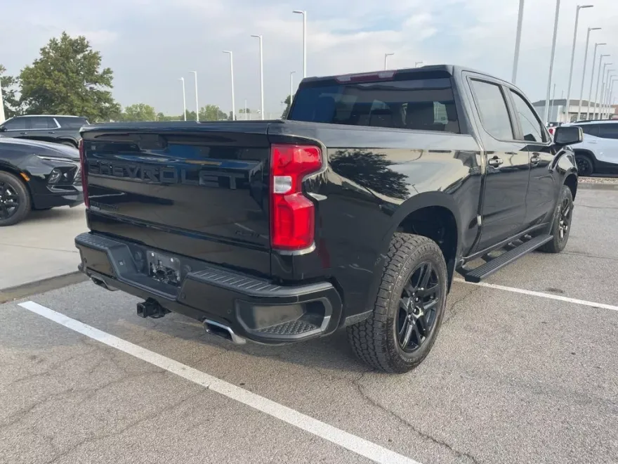 2022 Chevrolet Silverado 1500 RST photo 1