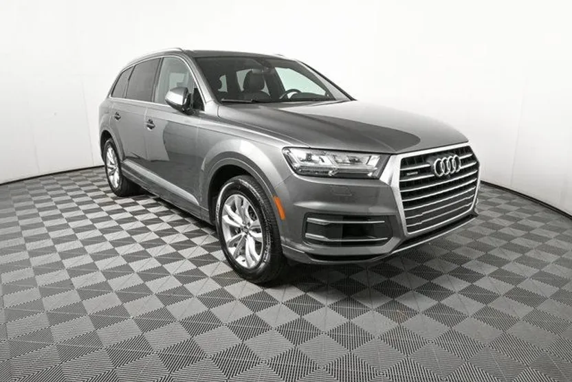 2017 Audi Q7 3.0T Premium Plus photo 1