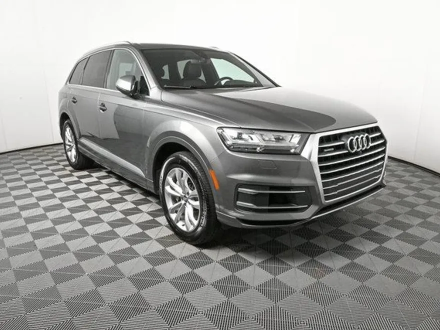 2017 Audi Q7 3.0T Premium Plus photo 1
