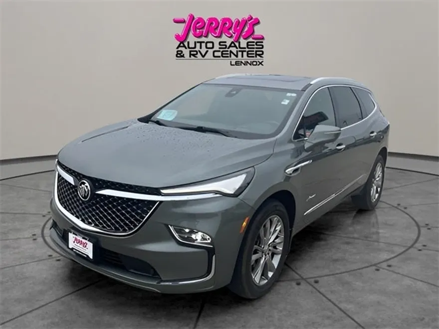 2023 Buick Enclave Avenir photo 1