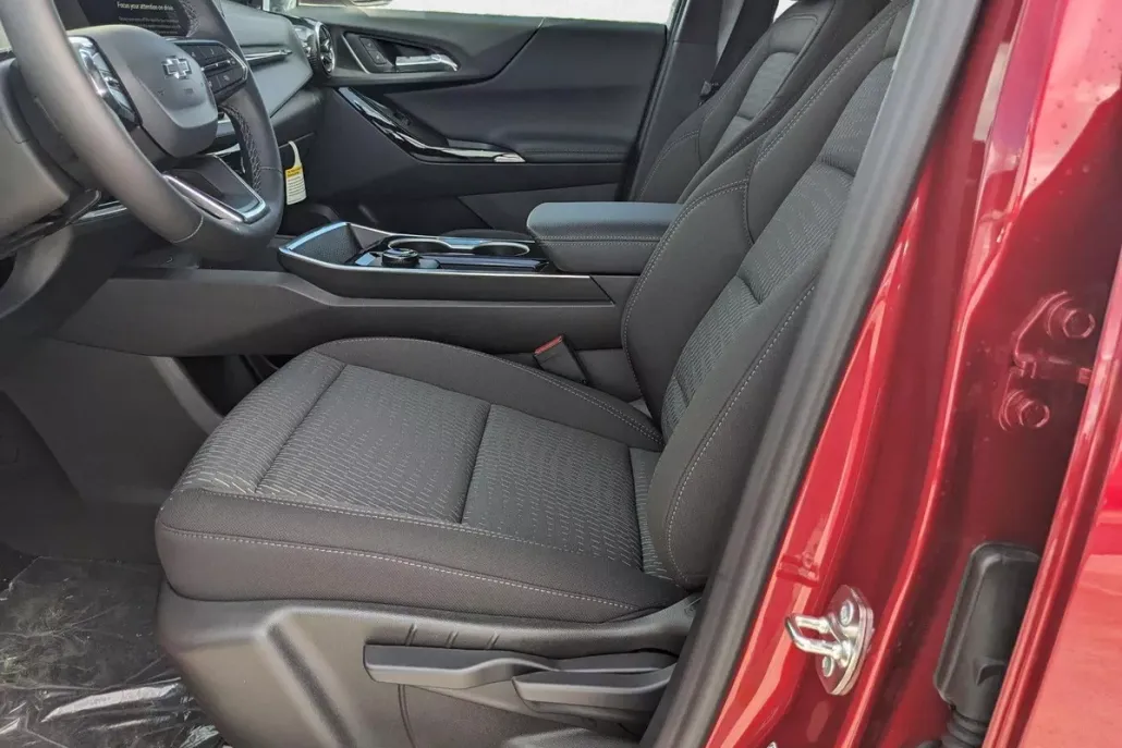 2026 Chevrolet Equinox LT photo 1