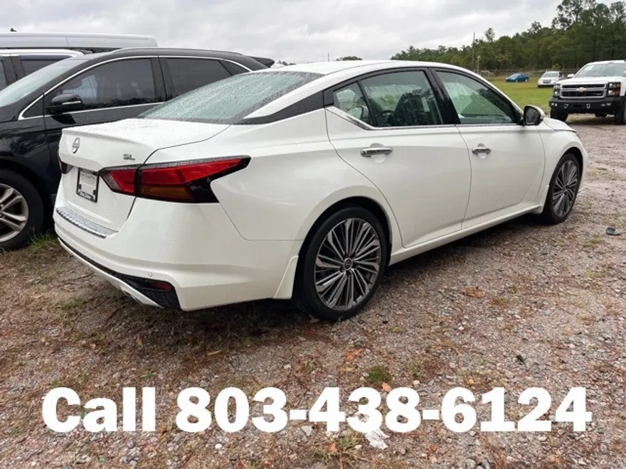 2023 Nissan Altima 2.5 SL photo 1