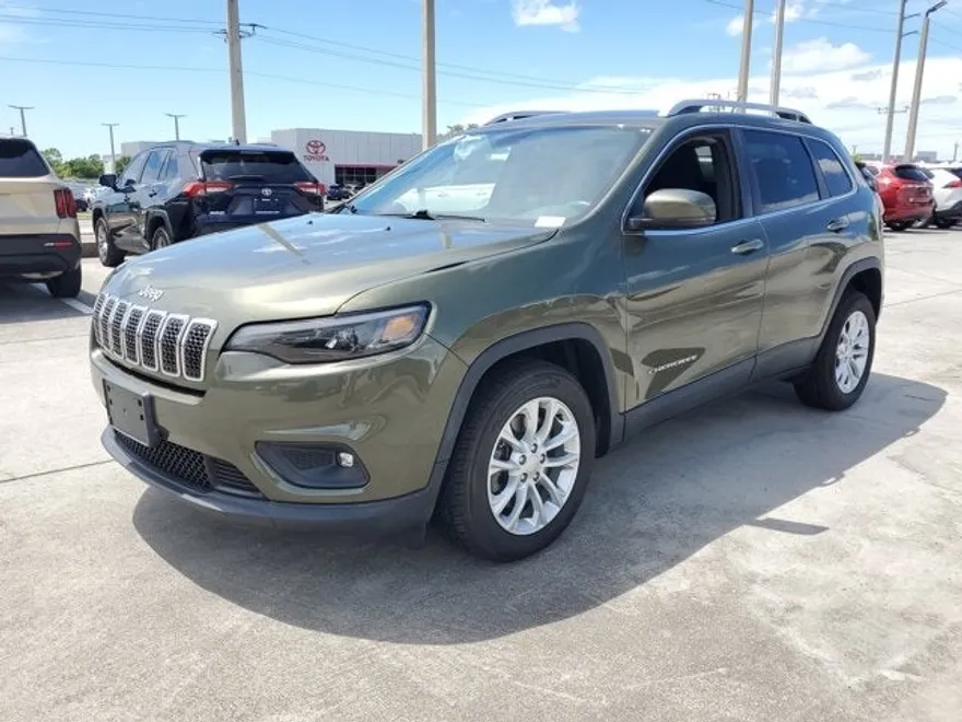 2019 Jeep Cherokee Latitude photo 1