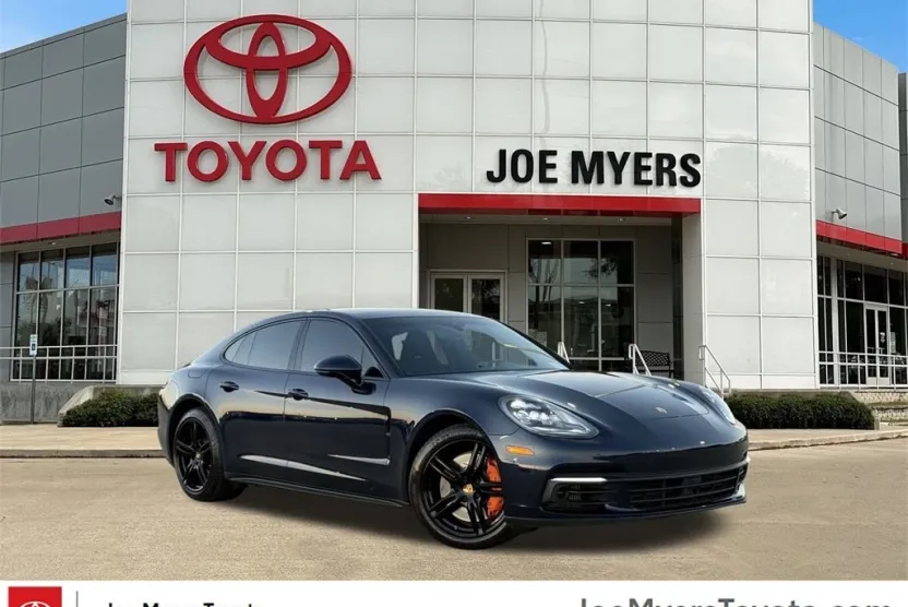 2018 Porsche Panamera E-Hybrid 4 photo 1