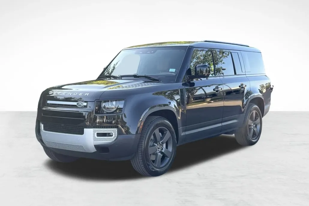 2025 Land Rover Defender 130 S photo 1