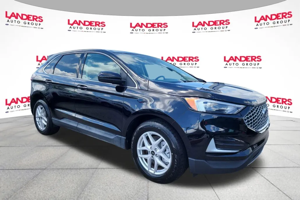 2024 Ford Edge SEL photo 1