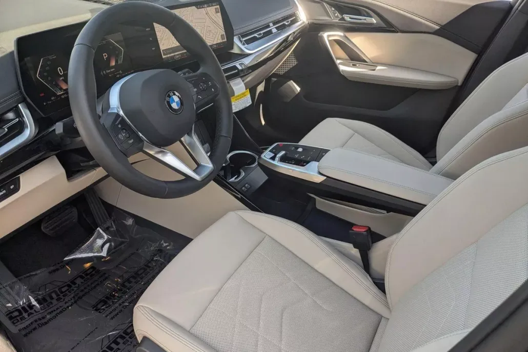 2025 Bmw X1 XDrive28i photo 1