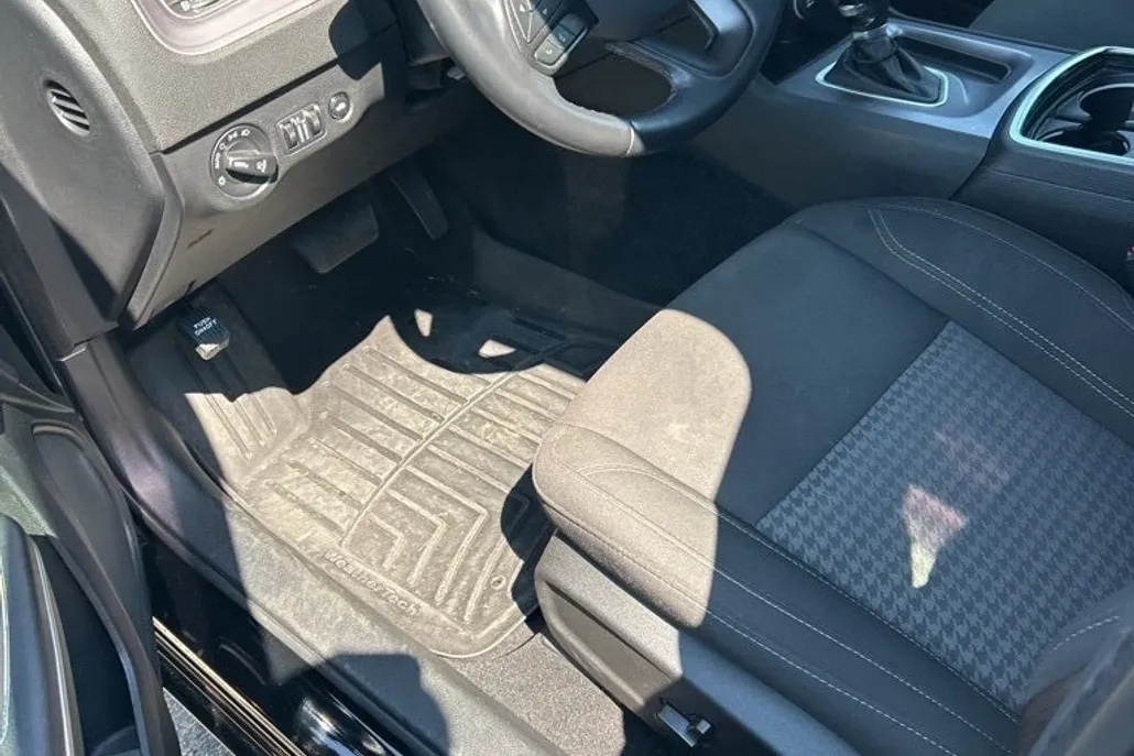 2023 Dodge Charger SXT photo 1