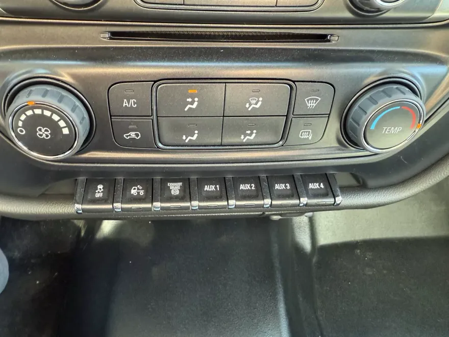 2024 Chevrolet Silverado 6500HD Work Truck photo 1