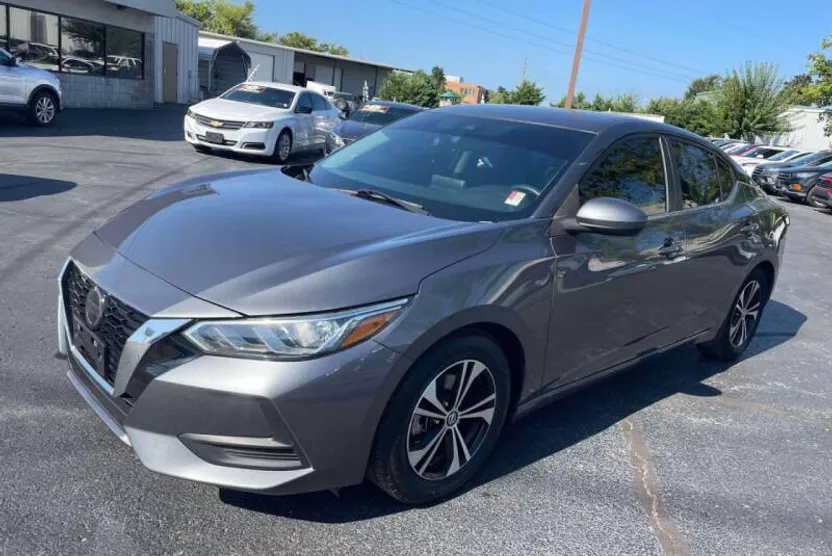 2021 Nissan Sentra SV photo 1
