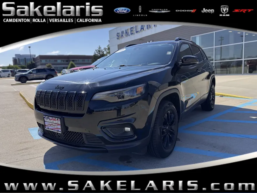2023 Jeep Cherokee Altitude Lux photo 1