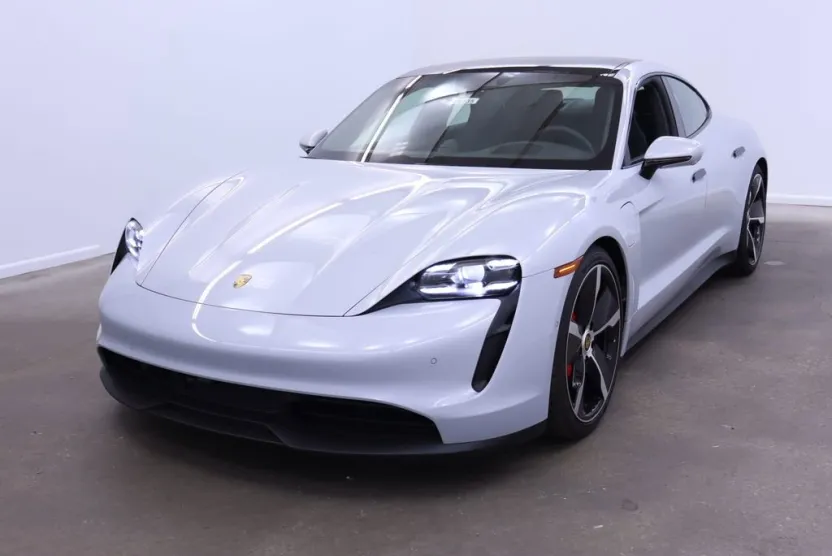 2024 Porsche Taycan 4S photo 1