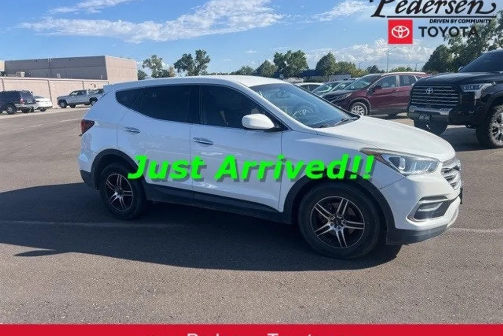 2017 Hyundai Santa Fe Sport Base photo 1