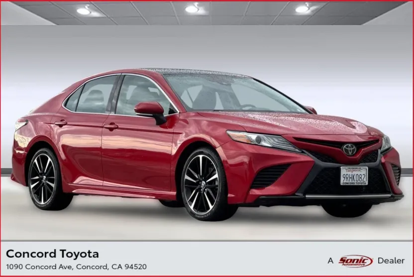 2019 Toyota Camry XSE V6 photo 1