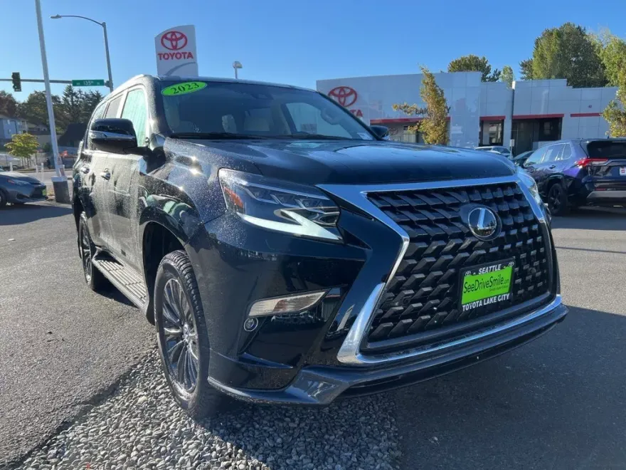 2023 Lexus GX 460 Premium photo 1