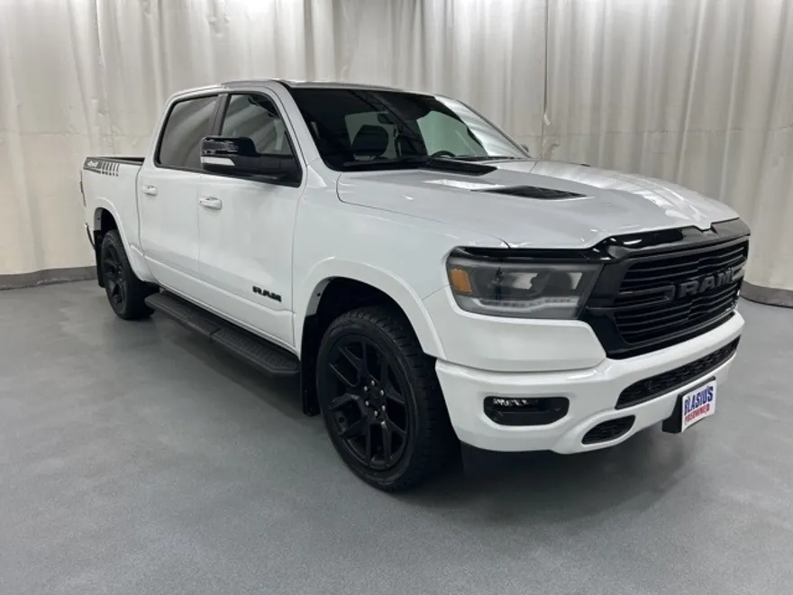 2022 Ram 1500 Laramie photo 1