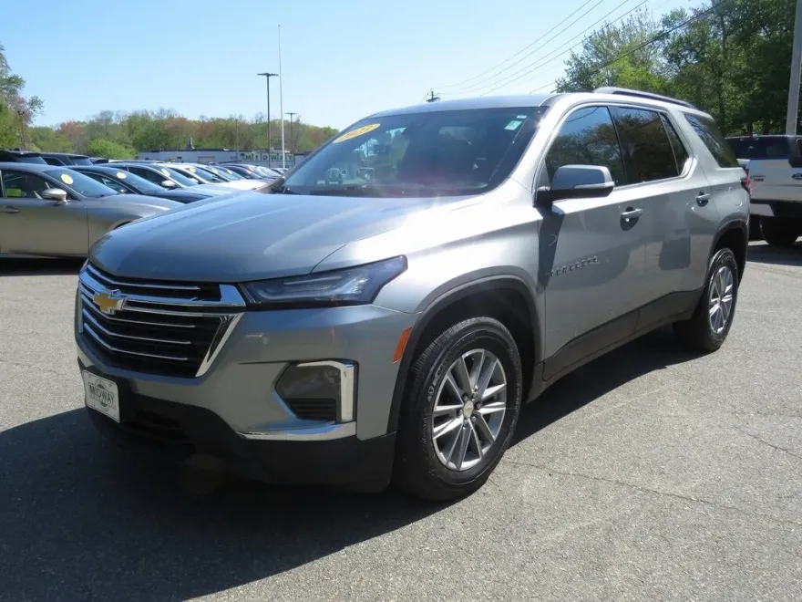2023 Chevrolet Traverse Cloth photo 1