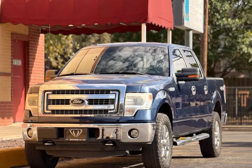 2014 Ford F-150 photo 1