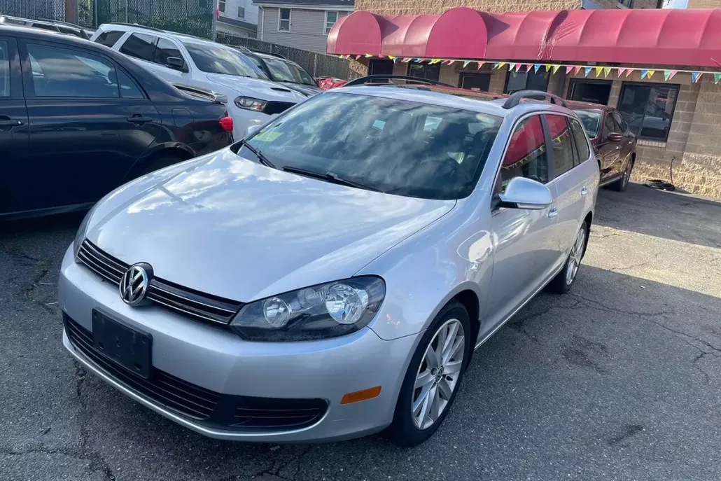 2014 Volkswagen Jetta SportWagen TDI photo 1