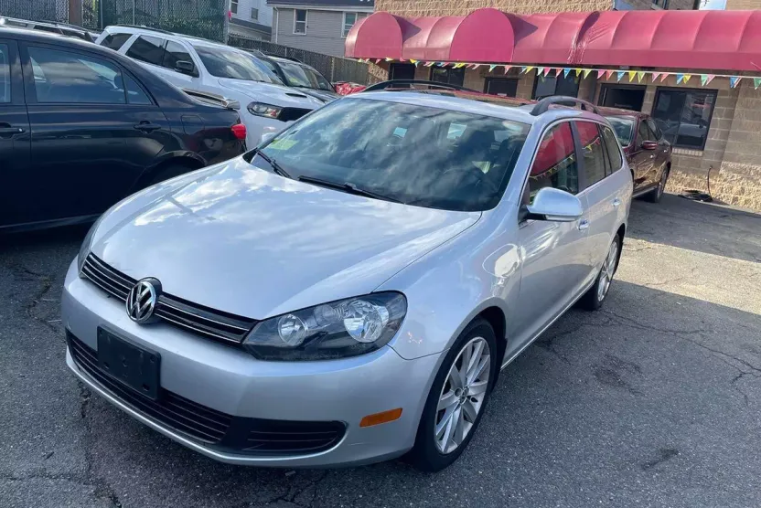 2014 Volkswagen Jetta SportWagen TDI photo 1