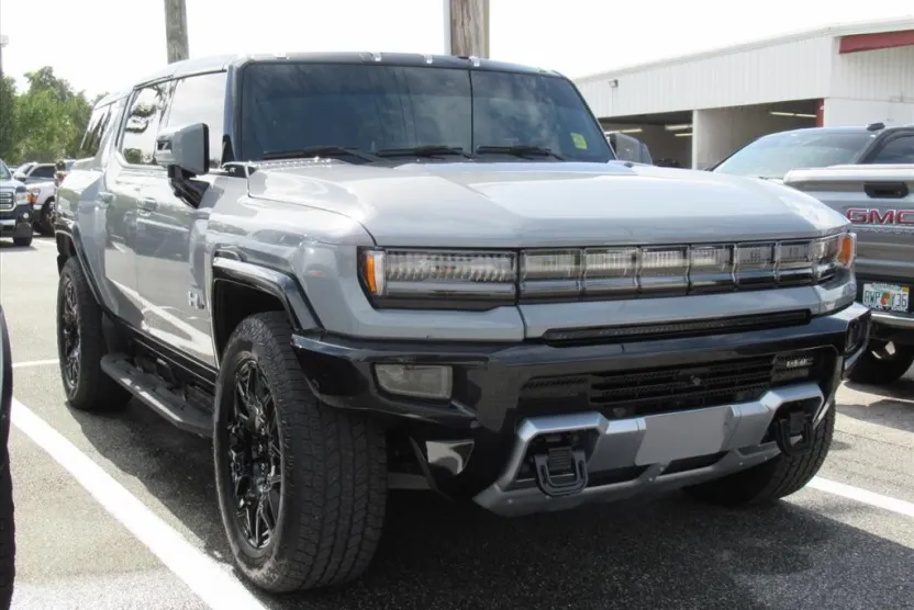 2025 Gmc Hummer EV SUV photo 1