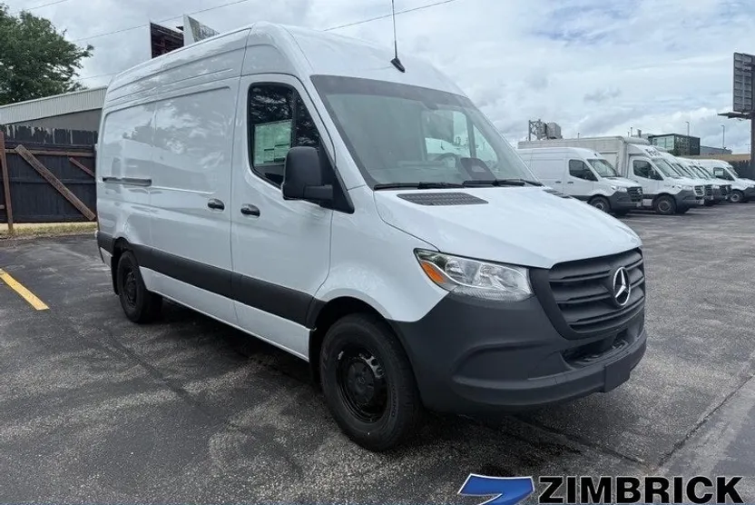 2025 Mercedes Benz Sprinter 2500 144 WB photo 1