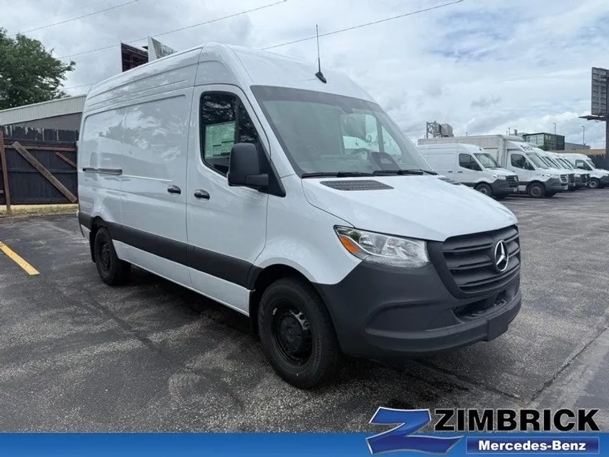 2025 Mercedes Benz Sprinter 2500 144 WB photo 1