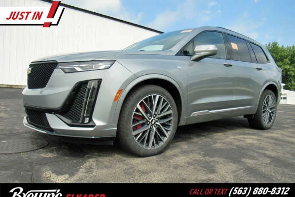 2024 Cadillac XT6 Sport photo 1