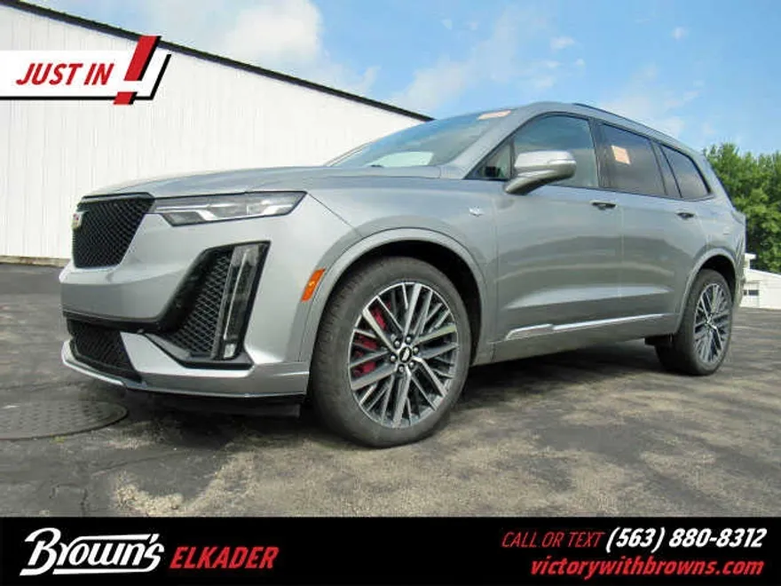 2024 Cadillac XT6 Sport photo 1