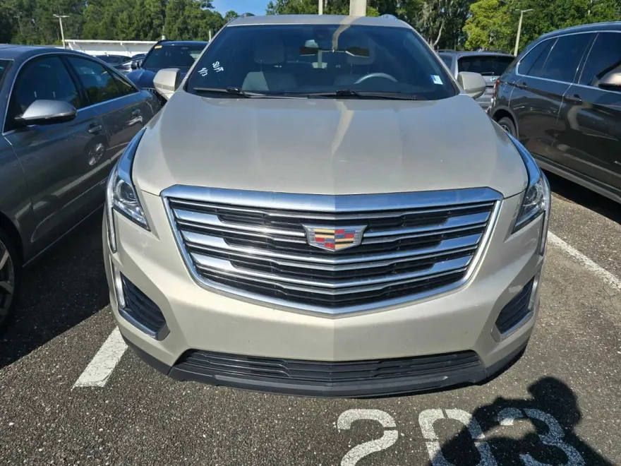 2017 Cadillac XT5 Base photo 1