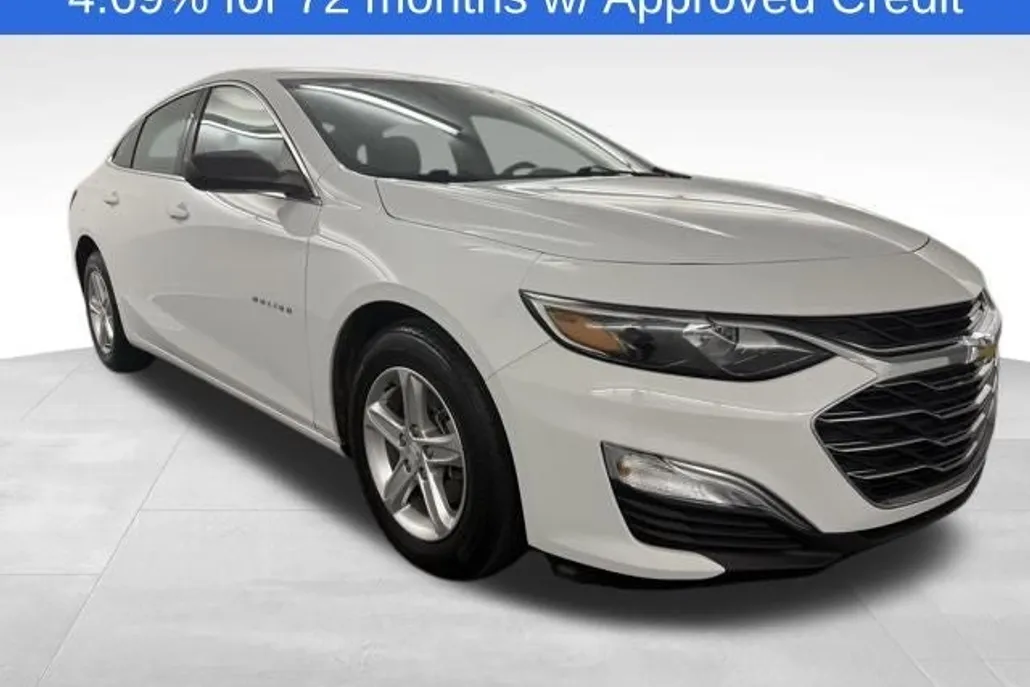 2023 Chevrolet Malibu LS photo 1