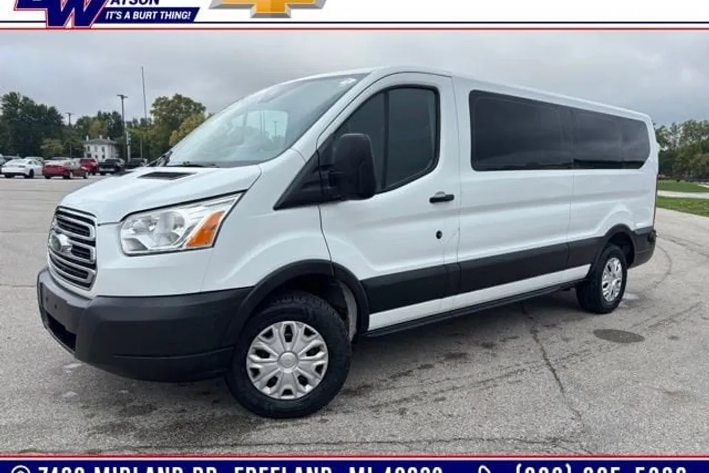2019 Ford Transit Passenger XL photo 1