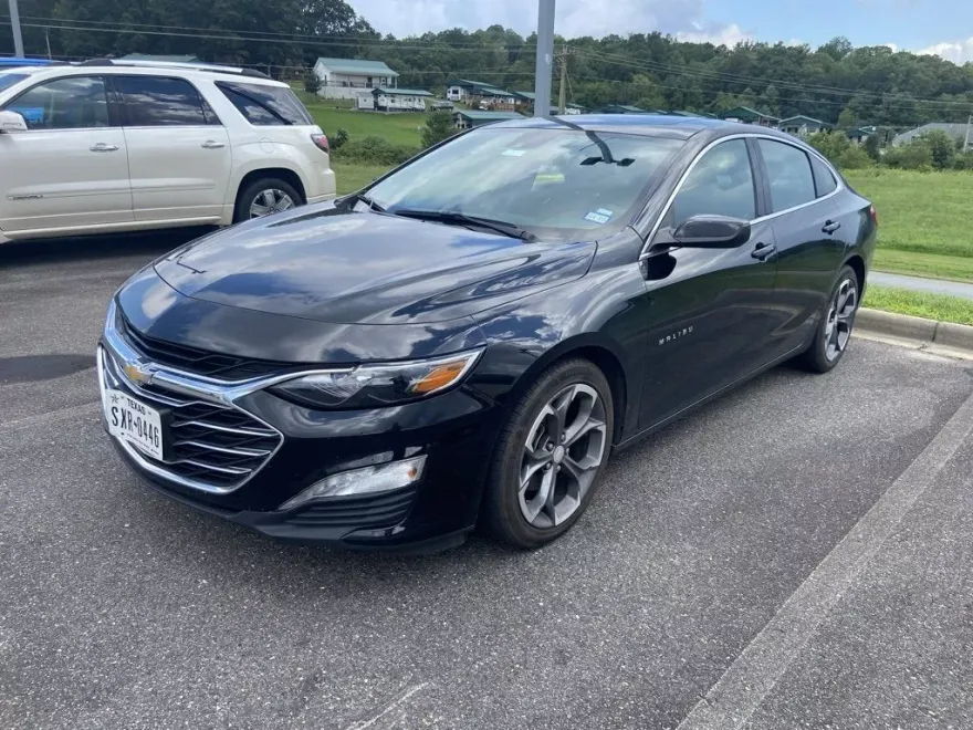 2023 Chevrolet Malibu 1LT photo 1
