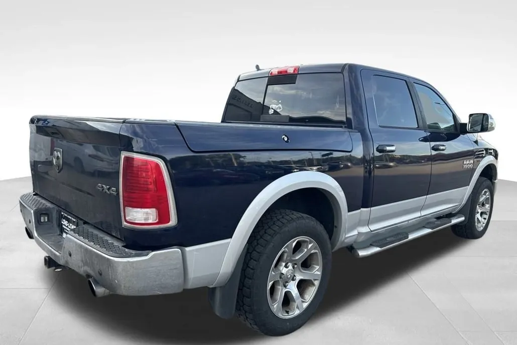 2016 Ram 1500 Laramie photo 1