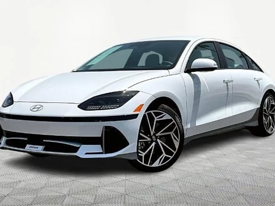 2025 Hyundai Ioniq 6 SEL photo 1