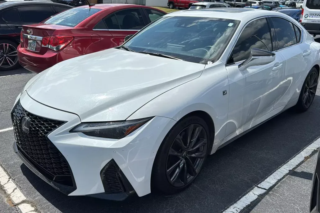2023 Lexus IS 350 F SPORT photo 1