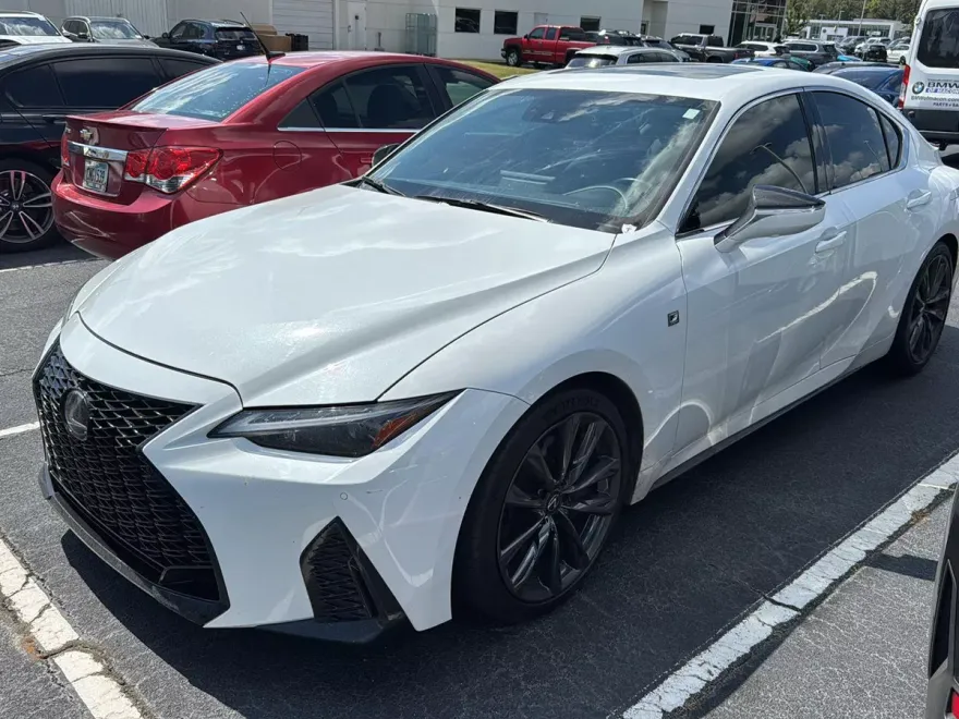2023 Lexus IS 350 F SPORT photo 1