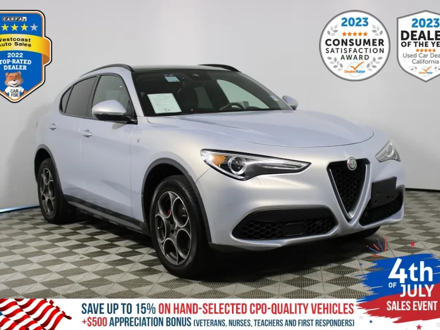 2022 Alfa Romeo Stelvio Ti photo 1
