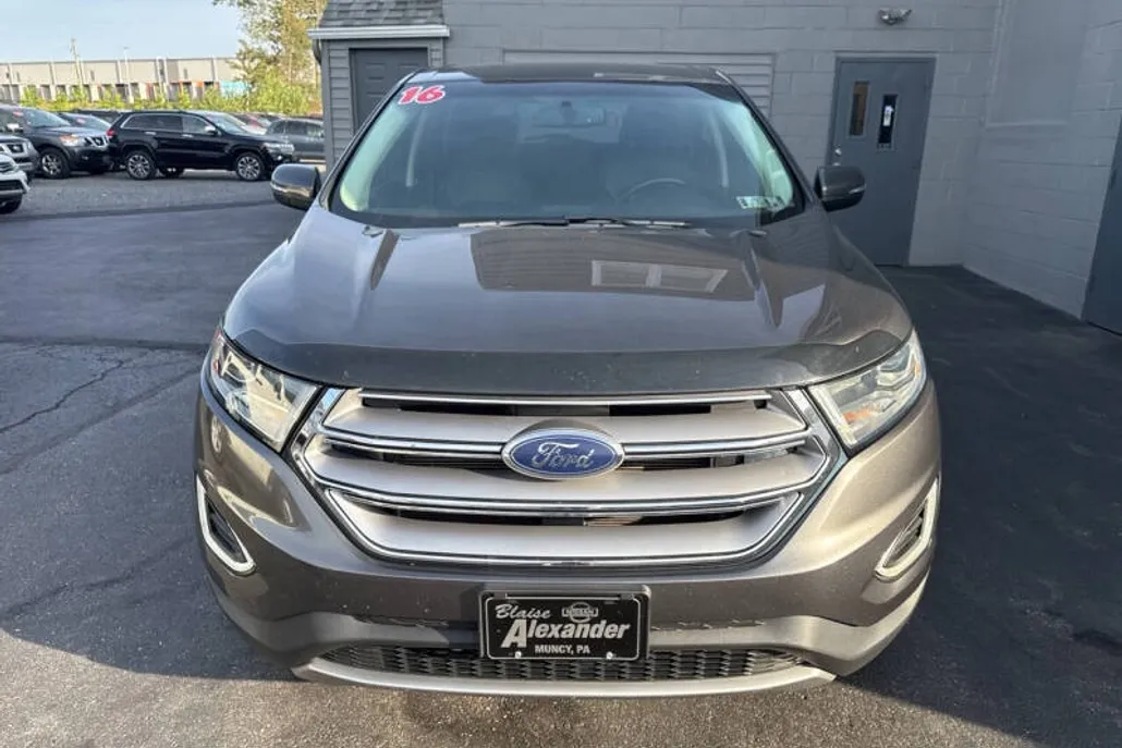 2016 Ford Edge SEL photo 1