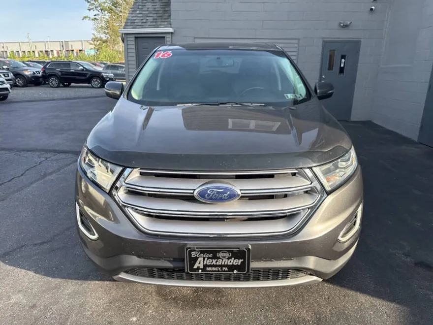 2016 Ford Edge SEL photo 1