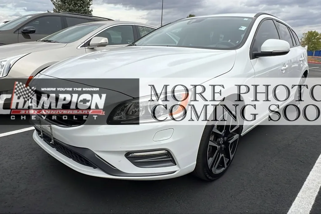 2018 Volvo V60 photo 1
