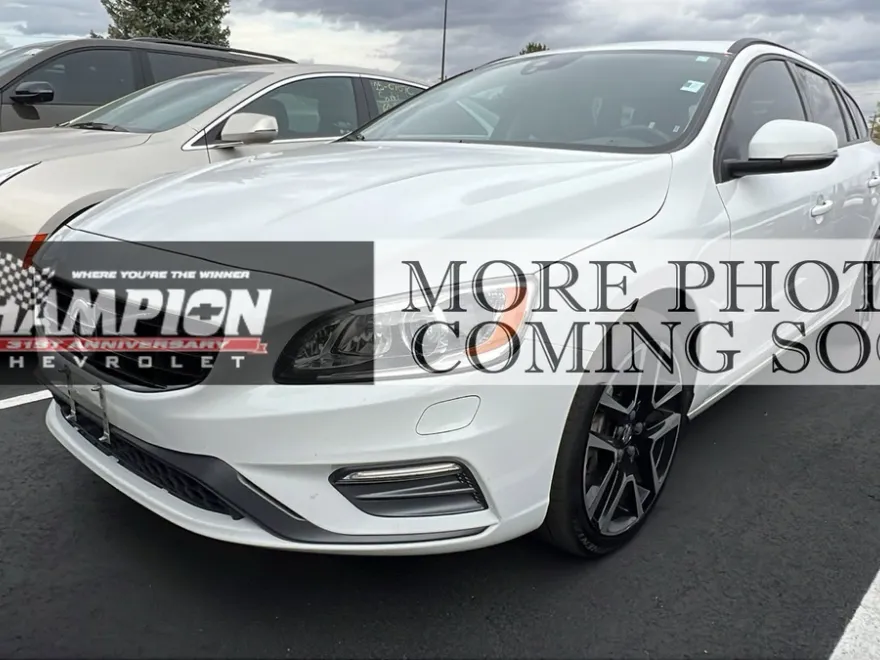 2018 Volvo V60 photo 1