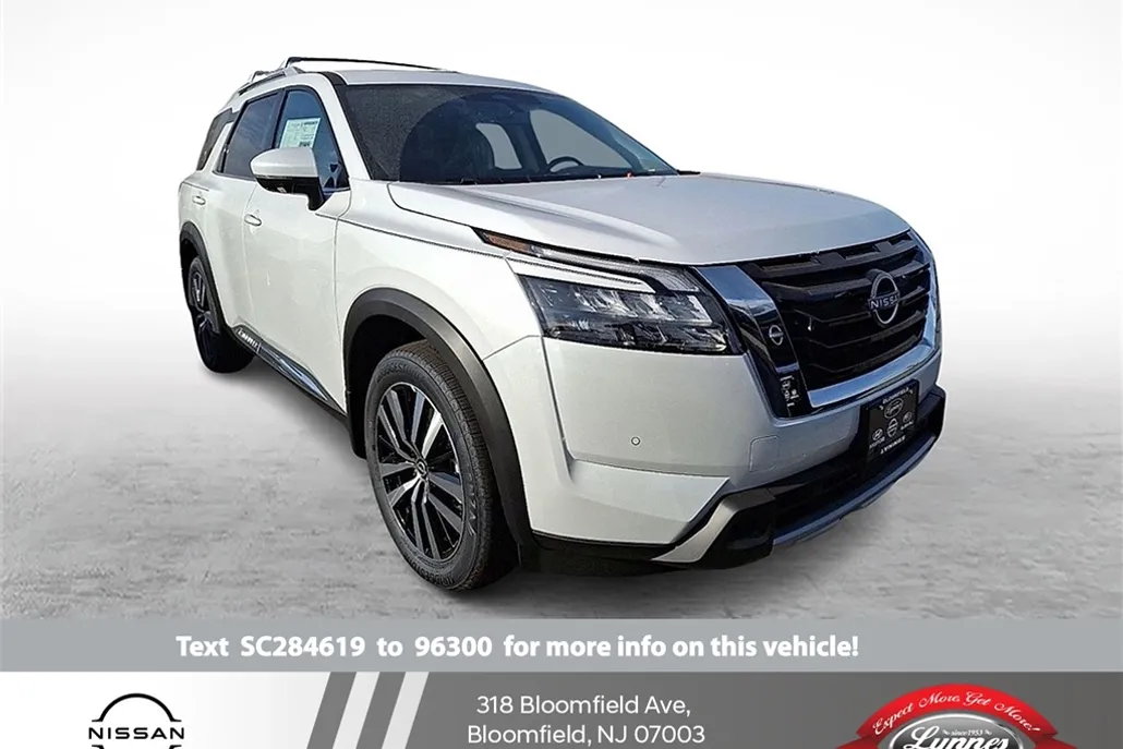 2025 Nissan Pathfinder Platinum photo 1